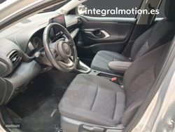 Toyota Yaris 1.5 120H Active Plus - Miniatura 6
