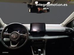 Toyota Yaris 1.5 120H Active Plus - Miniatura 7