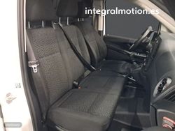 Mercedes Vito Furgón 110 Cdi - Miniatura 9