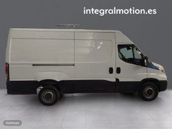 Iveco Daily 35s14 L3H2 2.2 136 CV - Miniatura 15