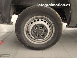 Iveco Daily 35s14 L3H2 2.2 136 CV - Miniatura 21