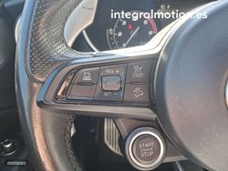 Alfa Romeo Stelvio 2.2 Diésel 154kW (210CV) Veloce Q4 - Miniatura 12