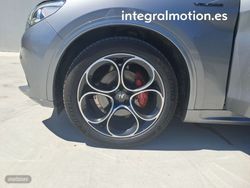 Alfa Romeo Stelvio 2.2 Diésel 154kW (210CV) Veloce Q4 - Miniatura 29