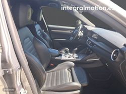 Alfa Romeo Stelvio 2.2 Diésel 154kW (210CV) Veloce Q4 - Miniatura 9