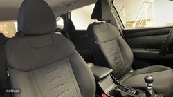 Hyundai Tucson 1.6 T Maxx - Miniatura 10
