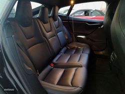 Tesla Model S 75D 4WD 386 kW (525 CV) - Miniatura 7