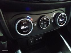 Fiat Tipo Cross - Miniatura 18