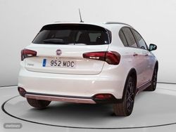 Fiat Tipo Cross - Miniatura 2