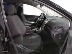 Toyota Corolla 2.2 D-4D - Miniatura 11