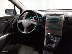 Toyota Corolla 2.2 D-4D - Miniatura 7