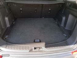 Land Rover Discovery 2.0L TD4 Pure 4x4 110 kW (150 CV) - Miniatura 14