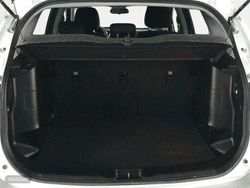 Suzuki SX4 1.6 DDiS GLX-EL 88 kW (120 CV) - Miniatura 12