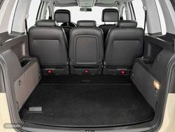 Volkswagen Touran Advance BMT - Miniatura 12