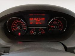 Peugeot Boxer 335 L3H3 BlueHDi 140 - Miniatura 14
