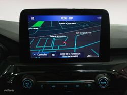 Ford Kuga ST-Line - Miniatura 17