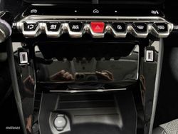 Peugeot 208 PureTech 100 Allure 75 kW (100 CV) - Miniatura 18