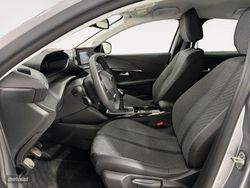 Peugeot 208 PureTech 100 Allure 75 kW (100 CV) - Miniatura 8