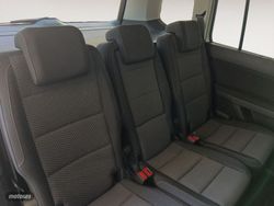 Volkswagen Touran Advance BMT - Miniatura 10