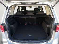 Volkswagen Touran Advance BMT - Miniatura 12