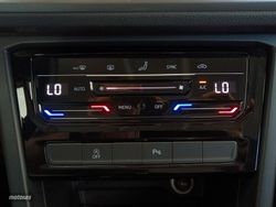 Volkswagen Touran Advance BMT - Miniatura 20