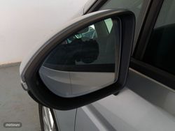 Volkswagen Touran Advance BMT - Miniatura 22
