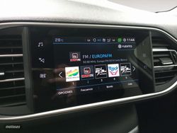 Peugeot 308 PureTech 130 S&S Allure EAT8 96 kW (130 CV) - Miniatura 16