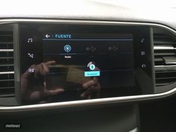 Peugeot 308 PureTech 130 S&S Allure EAT8 96 kW (130 CV) - Miniatura 17