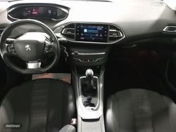 Peugeot 308 PureTech 130 S&S Allure EAT8 96 kW (130 CV) - Miniatura 6