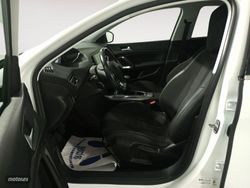 Peugeot 308 PureTech 130 S&S Allure EAT8 96 kW (130 CV) - Miniatura 8