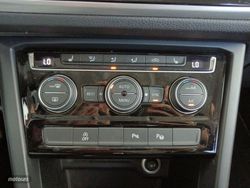 Volkswagen Touran Advance BMT - Miniatura 19