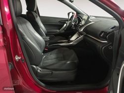Mitsubishi Eclipse Cross Kaiteki PHEV 4WD - Miniatura 10