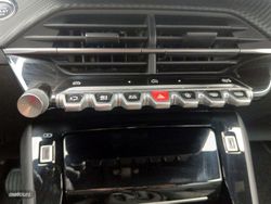 Peugeot 2008 Allure - Miniatura 18
