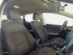 Kia Ceed Concept Plus - Miniatura 10