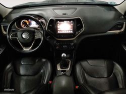 Jeep Cherokee Limited 4x2 - Miniatura 7