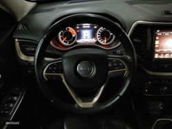 Jeep Cherokee Limited 4x2 - Miniatura 8