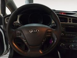 Kia Ceed Drive - Miniatura 8