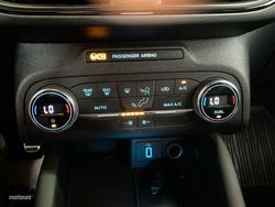 Ford Focus ST-Line - Miniatura 20
