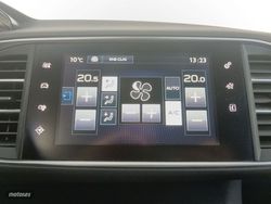 Peugeot 308 PureTech 130 S&S Allure 96 kW (130 CV) - Miniatura 16