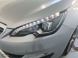 Peugeot 308 PureTech 130 S&S Allure 96 kW (130 CV) - Miniatura 22
