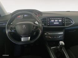 Peugeot 308 PureTech 130 S&S Allure 96 kW (130 CV) - Miniatura 7