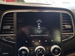 Renault Megane 1.6 E-TECH PHEV Grandtour Business - Miniatura 16