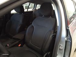 Renault Megane 1.6 E-TECH PHEV Grandtour Business - Miniatura 21