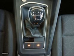 Volkswagen Golf Life - Miniatura 12