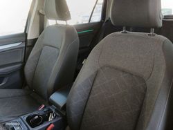 Volkswagen Golf Life - Miniatura 20
