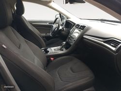 Ford Mondeo Titanium - Miniatura 11