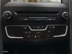 Ford Mondeo Titanium - Miniatura 20