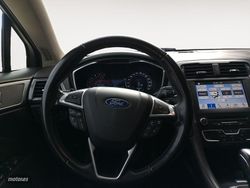Ford Mondeo Titanium - Miniatura 8