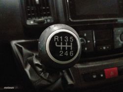 Citroen Jumper 35 L2H2 BlueHDi 140 - Miniatura 11