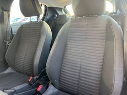 Peugeot 208 Active - Miniatura 20