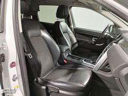 Land Rover Discovery SE AWD - Miniatura 10